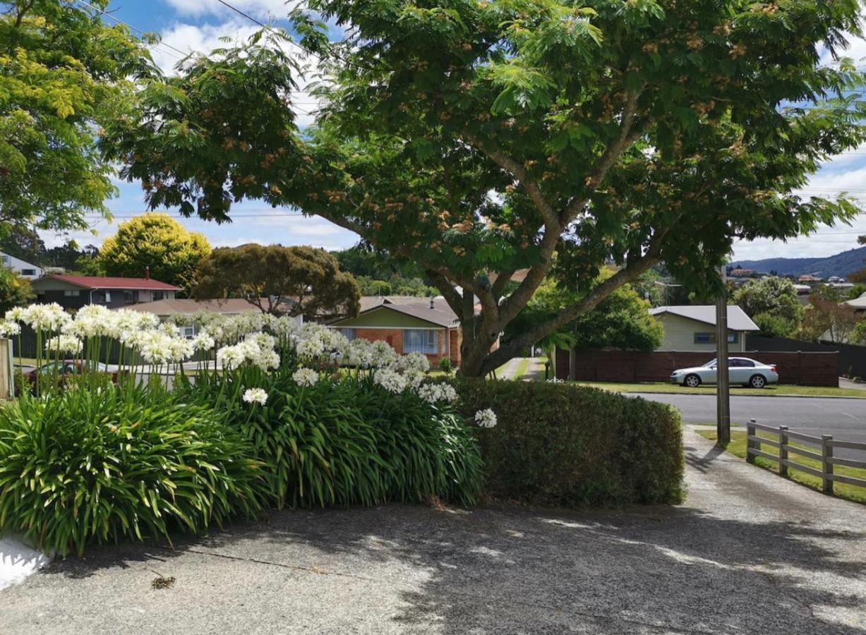 Spacious Utuhina Holiday House Rotorua Bagian luar foto