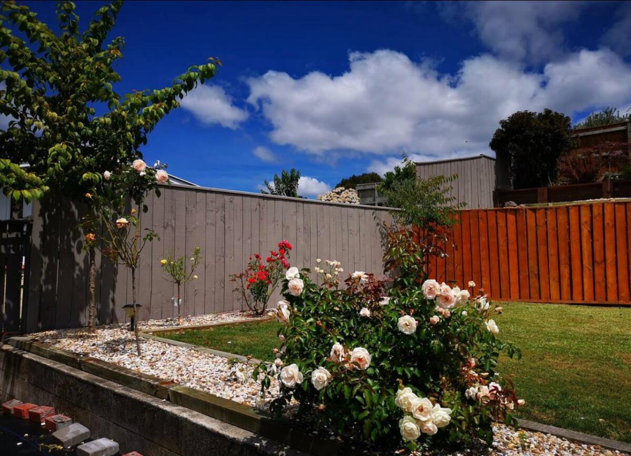Spacious Utuhina Holiday House Rotorua Bagian luar foto