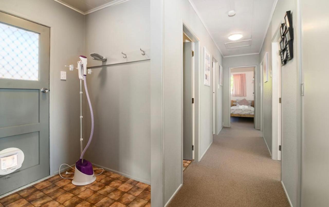Spacious Utuhina Holiday House Rotorua Bagian luar foto