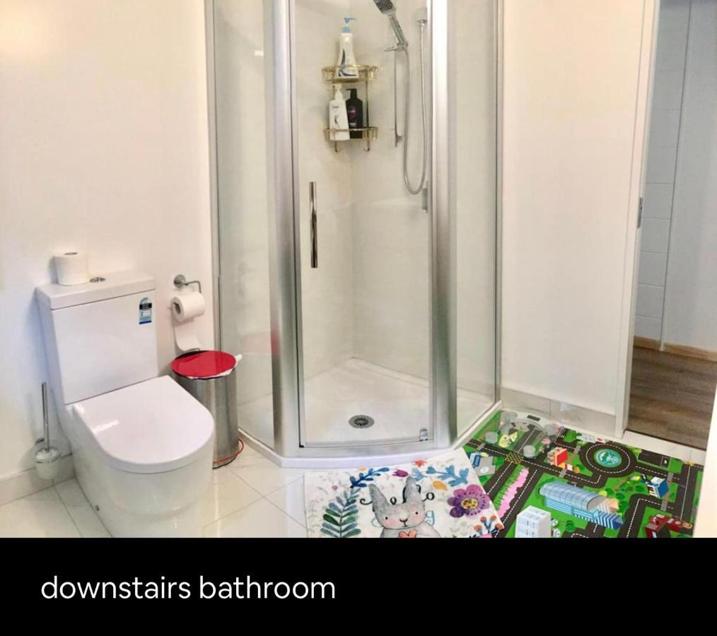 Spacious Utuhina Holiday House Rotorua Bagian luar foto